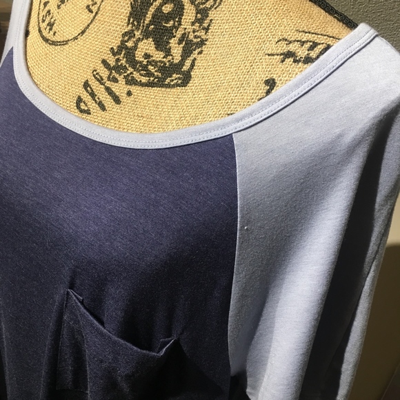 Carly - Picture 2 of 3